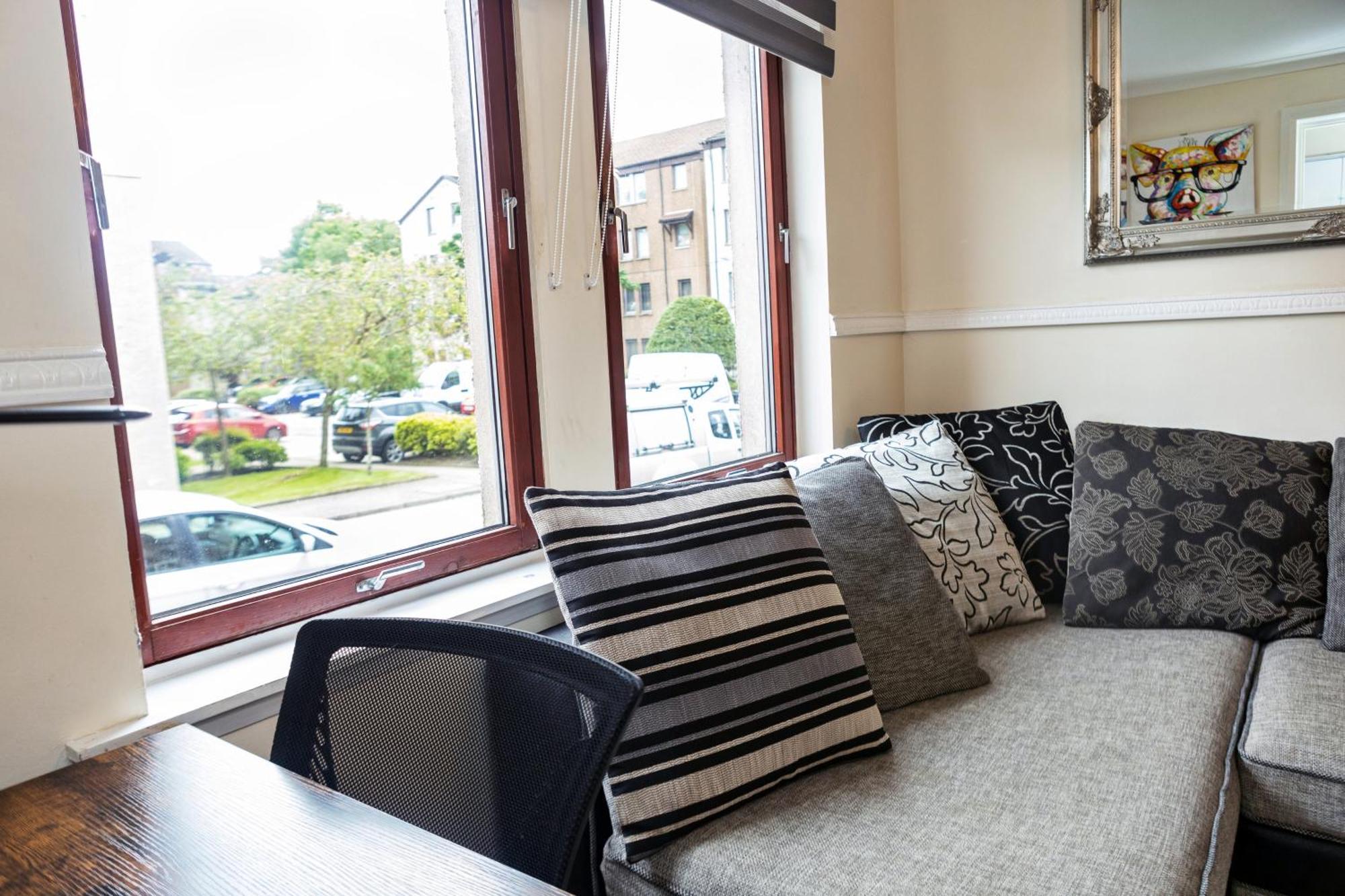 The Summit Apartment - Aberdeen City Centre - Perfect For Long And Short Stay Esterno foto